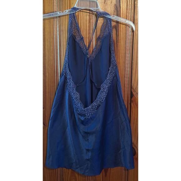 Victoria’s Secret navy blue nightgown size large - Picture 2 of 3